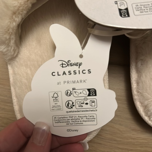 Disney Classics Slippers NWT Size Large - Picture 5 of 6